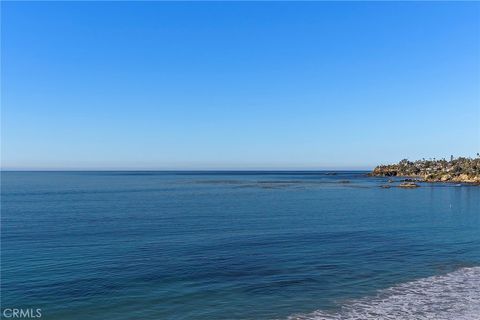 Photo of 609 Sleepy Hollow Lane #18, Laguna Beach, CA 92651 (MLS # LG26011383)