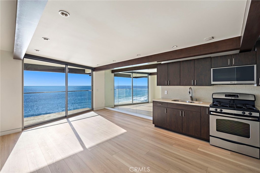 609 Sleepy Hollow Lane 18