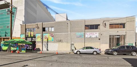 749 E 15th Los Angeles CA 90021