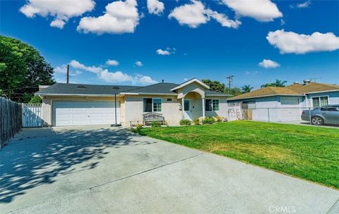 8707 Byers Street Downey CA 90242