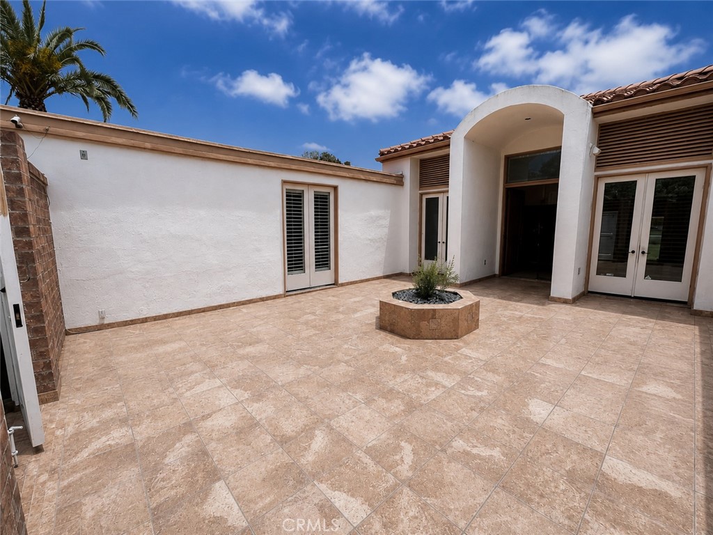 7343 Almaden