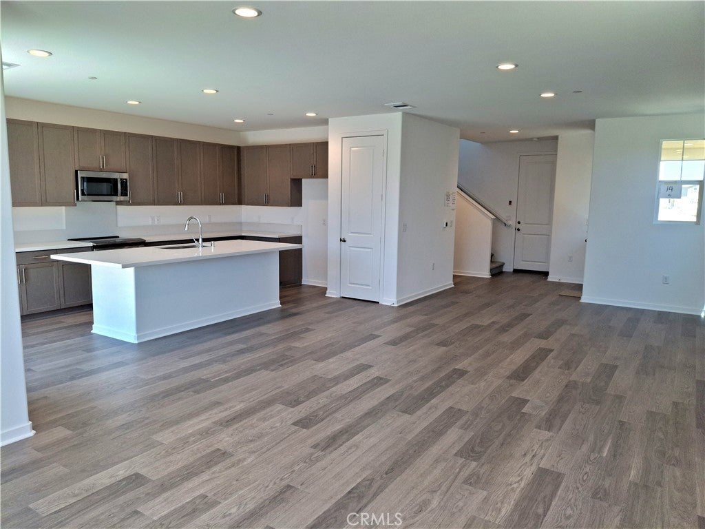 31309 Sutherland Pass