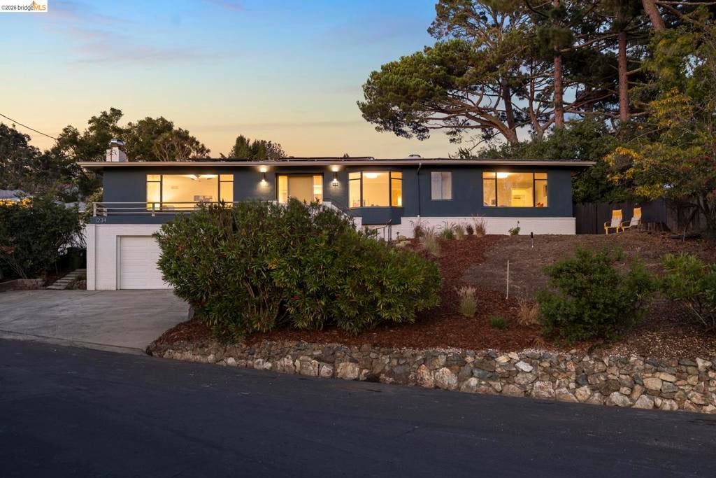 1234 Contra Costa Dr DR