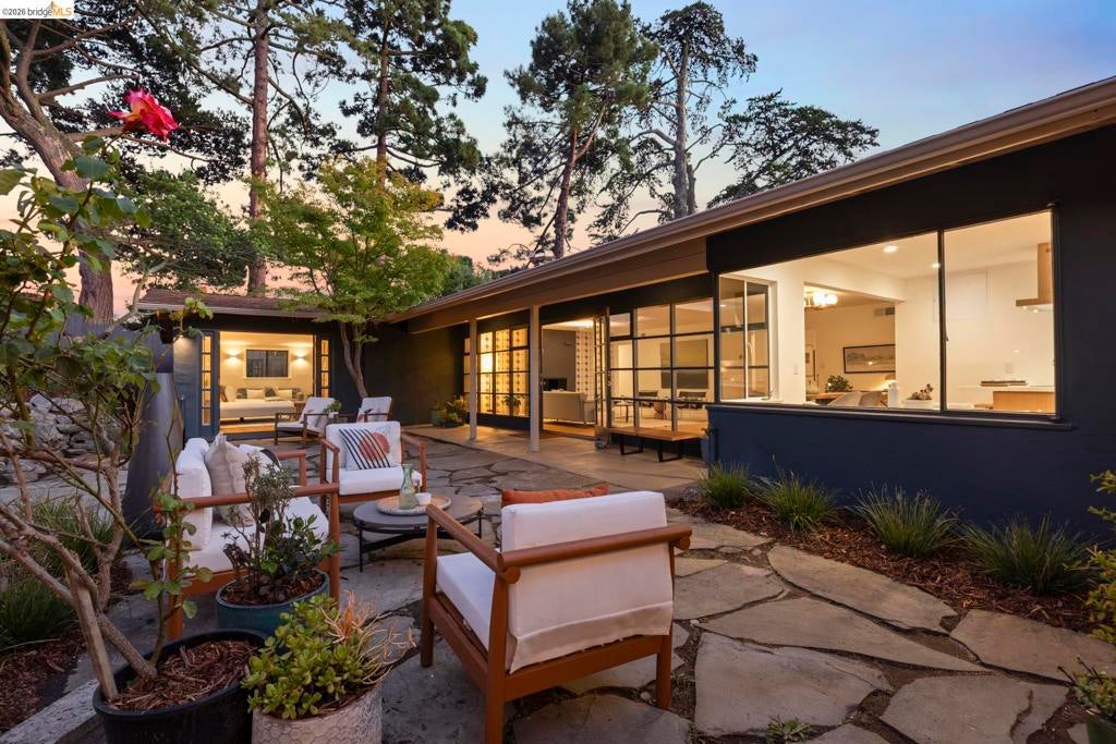 1234 Contra Costa Dr