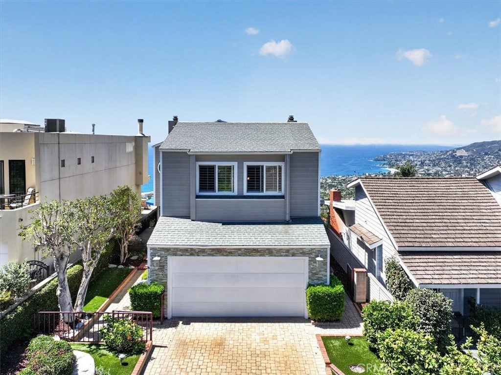 1361 La Mirada