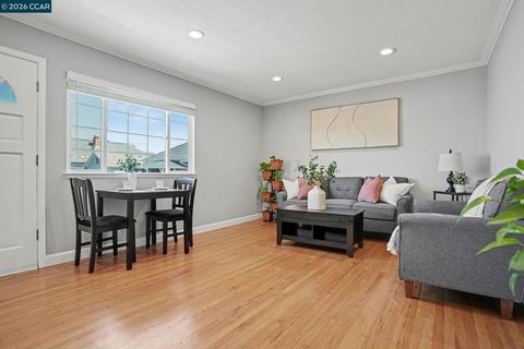 Photo of 1266 62nd St #A, Emeryville, CA 94608 (MLS # 41129735)
