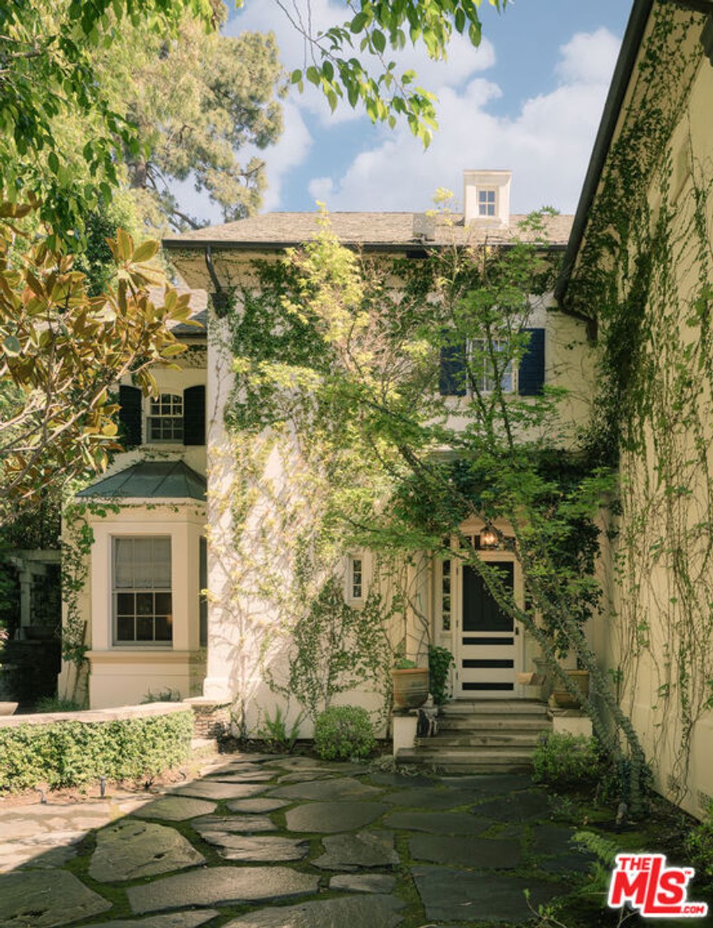 Photo of 9555 Lime Orchard Road, Beverly Hills, CA 90210 (MLS # 26669127)