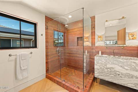 Tiny photo for 2832 Sailor Avenue, Ventura, CA 93001 (MLS # V1-36087)