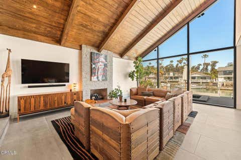 Tiny photo for 2832 Sailor Avenue, Ventura, CA 93001 (MLS # V1-36087)