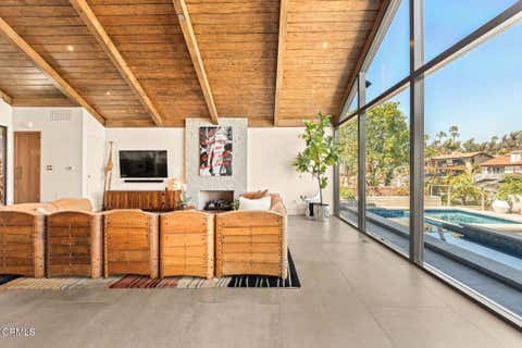 Tiny photo for 2832 Sailor Avenue, Ventura, CA 93001 (MLS # V1-36087)
