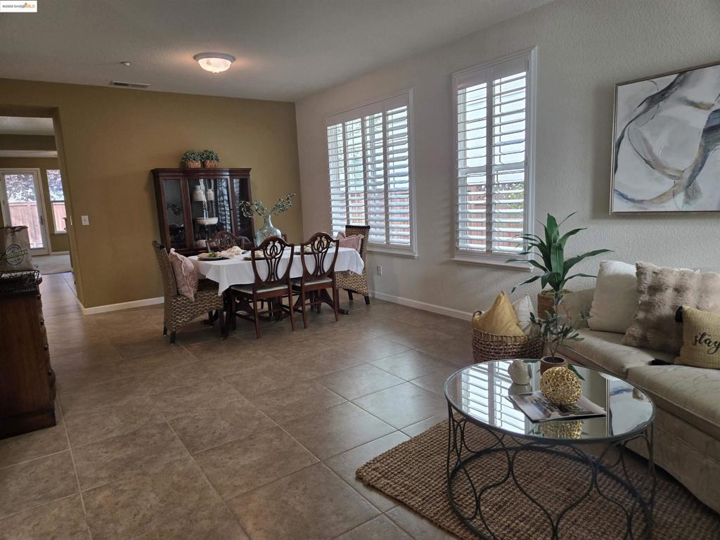 ROSE GARDEN - Residential