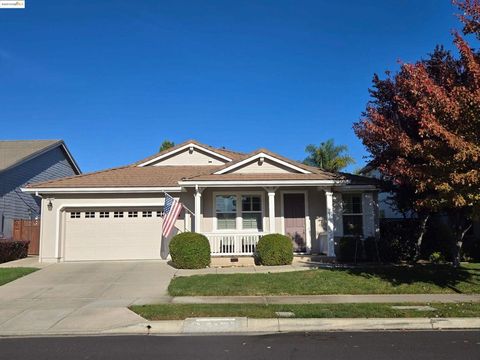 Photo of 1817 Anastasia Dr Dr, Brentwood, CA 94513 (MLS # 41116613)