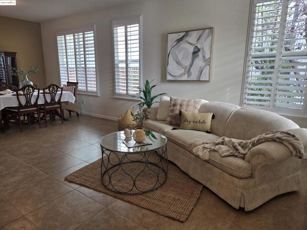 ROSE GARDEN - Residential