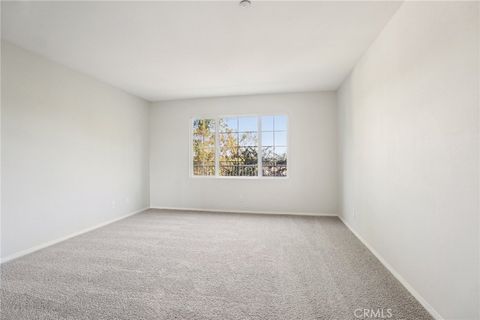 Tiny photo for 5692 Como Cir, Woodland Hills, CA 91367 (MLS # DW26049930)