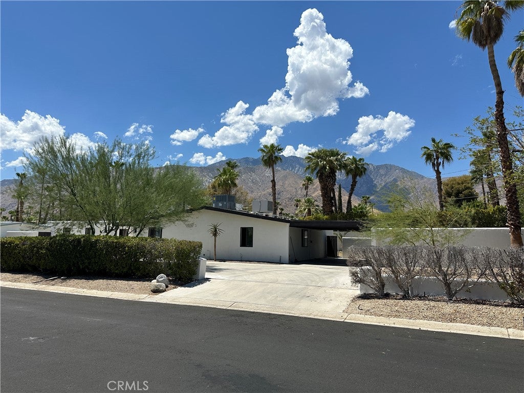 2341 N Duane Road