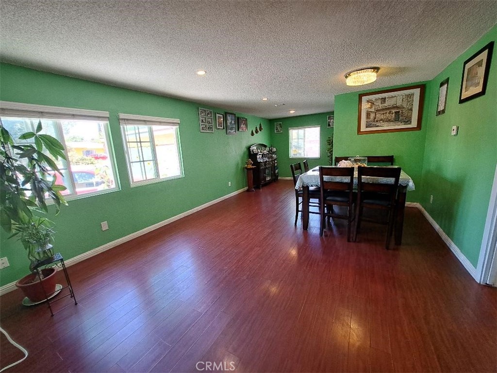 431 E Avenue R6