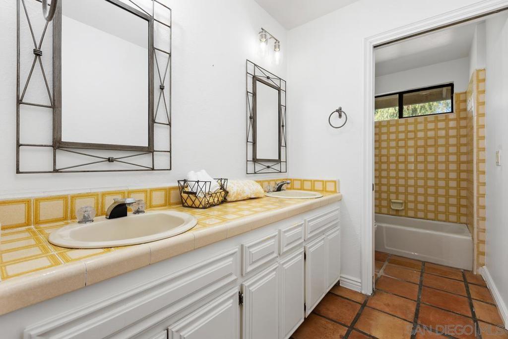 Valley Center - Residential