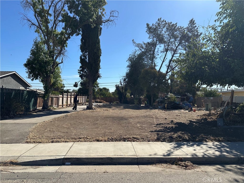 2318 Beachwood