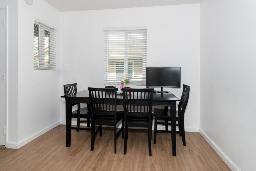 204 Woodland Parkway 220
