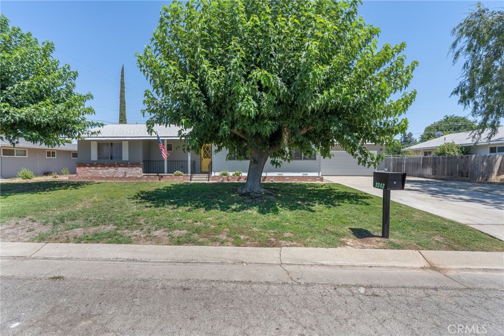 Step into a perfect blend of vintage charm and modern updates in this beautifully renovated 3-bedroom, 1.5-bath North Merced home. Situated on an expansive 10,000+ sq ft lot, this property offers both space and style. Inside, you'll find original hardwood floors that add warmth and character, complemented by a refreshed kitchen with brand new appliances for a fresh, clean look. The home also boasts a brand new electrical panel, new water heater and brand new electric garage door.
Both bathrooms have been thoughtfully remodeled with beautiful modern finishes. The fresh paint inside and out gives the home a bright, inviting feel. Enjoy an ideal location that's walking distance to Chenoweth Elementary and just minutes from UC Merced and Lake Yosemite.
With classic touches and stylish upgrades throughout, this move-in ready gem is ready to welcome you home!