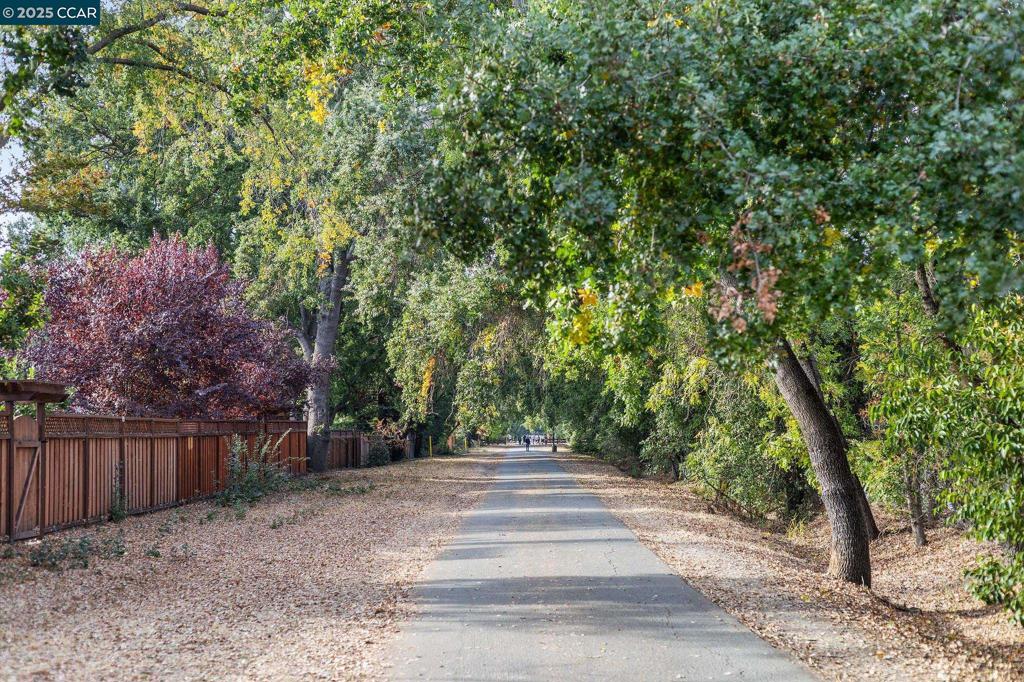GARDEN CREEK - Residential