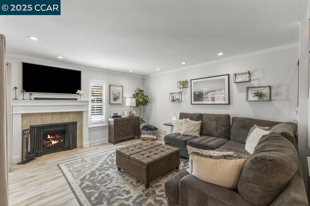 GARDEN CREEK - Residential
