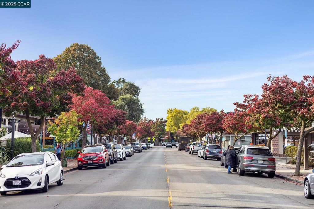 GARDEN CREEK - Residential