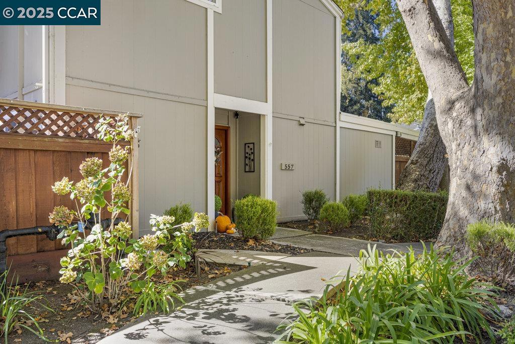 GARDEN CREEK - Residential