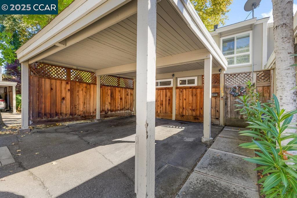 GARDEN CREEK - Residential