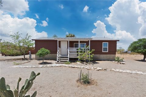 Photo of 12566 Yuba Road, Phelan, CA 92371 (MLS # CV25108556) Photo of 12566 Yuba Road, Phelan, CA 92371 (MLS # CV25108556)