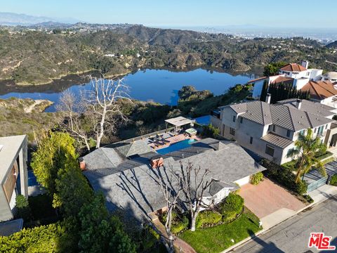 Photo of 2158 Stradella Road, Bel Air, CA 90077 (MLS # 25502061)