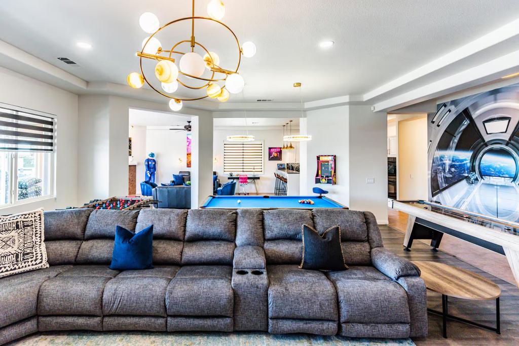 43876 Salpare Way
