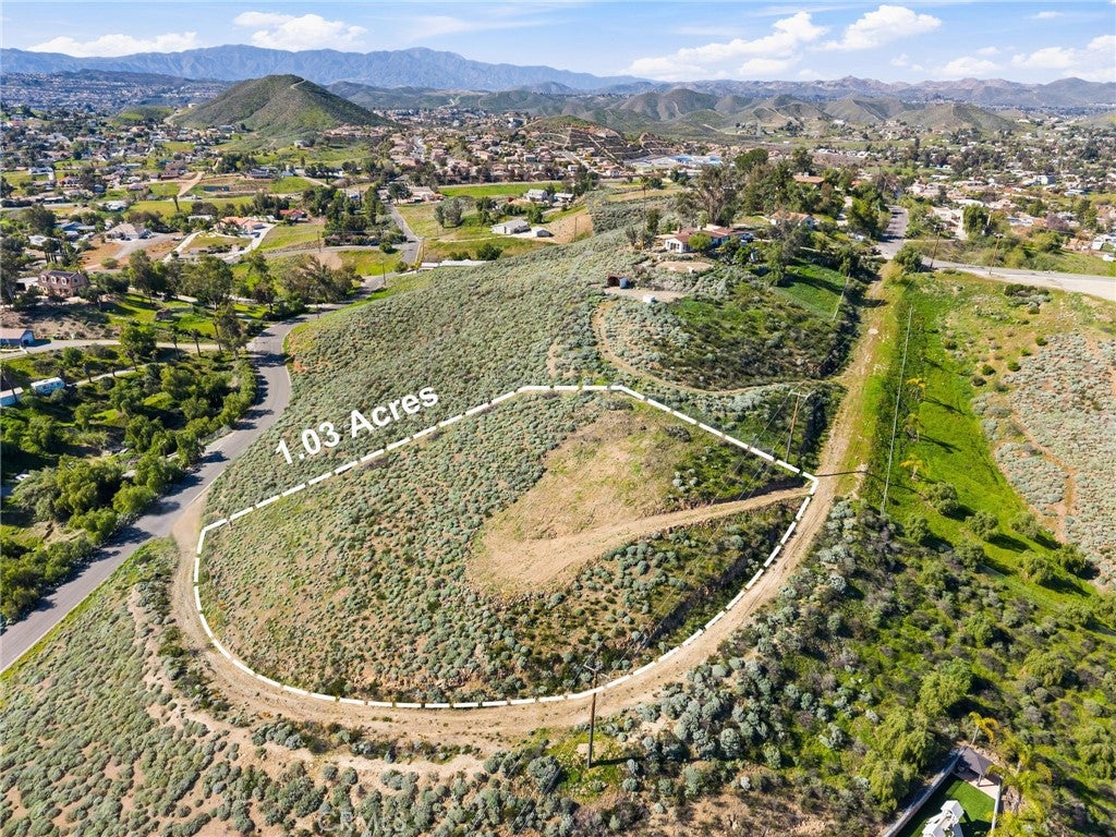 1 Juanita Drive