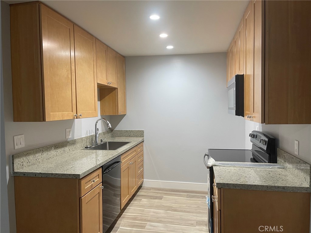 23930 Los Codona Avenue 106