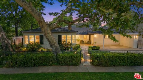 Photo of 12263 Laurel Terrace Drive, Studio City, CA 91604 (MLS # 26698323)