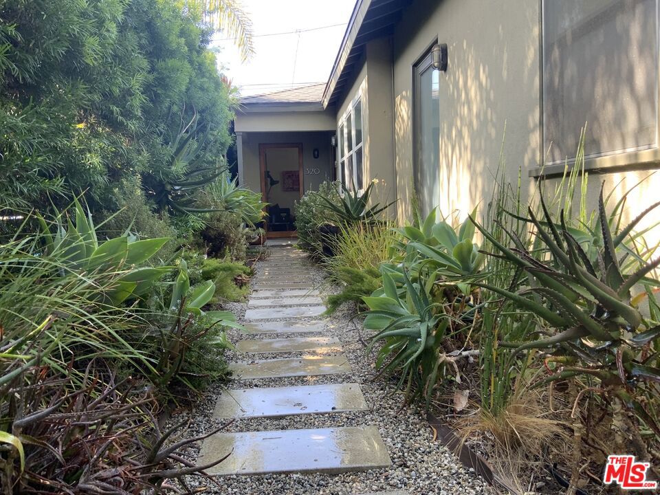 320 Grand Boulevard
