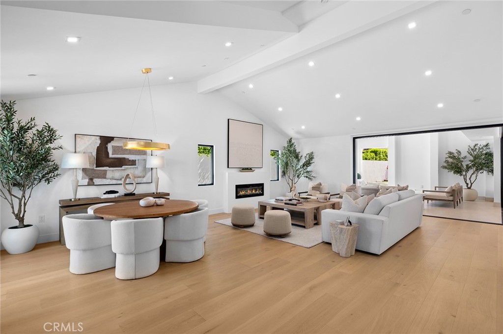 281 Santo Tomas Avenue