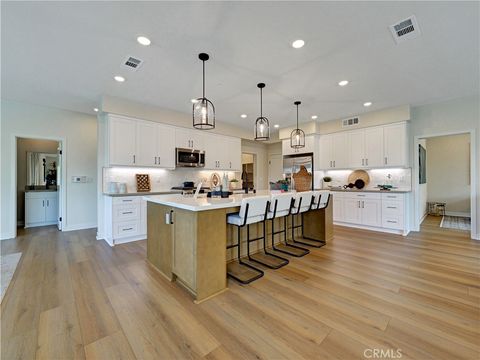 17160 Kent Street Hesperia CA 92345