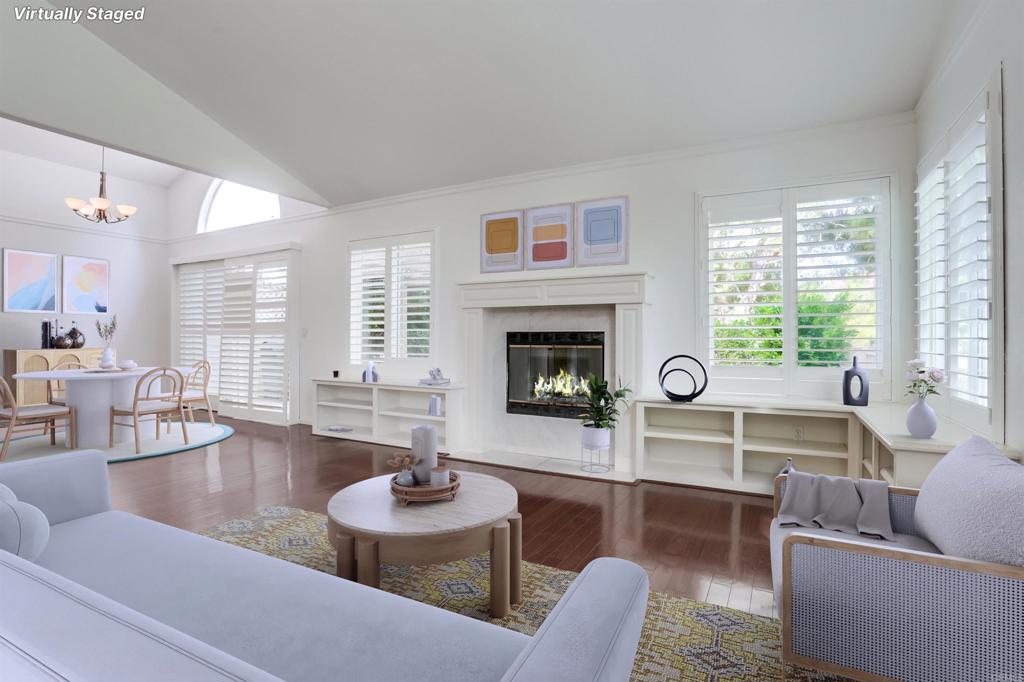 8949 Circle R View Lane