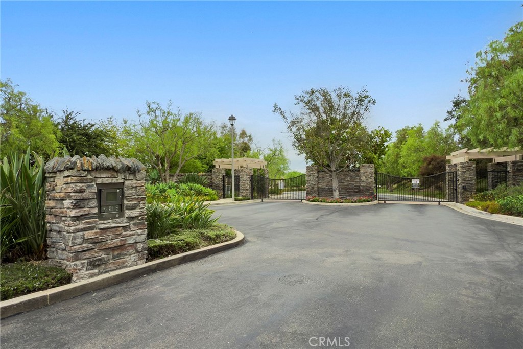 Stonecliffe (STON) - Residential