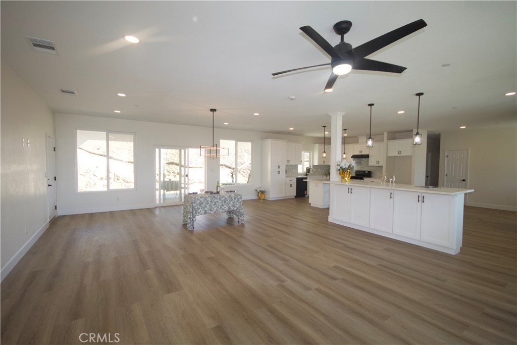 40275 Lilley Mountain