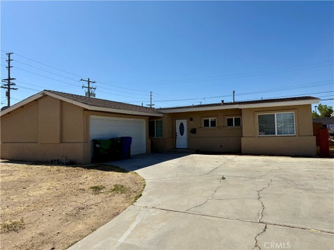 Photo of 1016 W Avenue J14, Lancaster, CA 93534 (MLS # SR26182439)