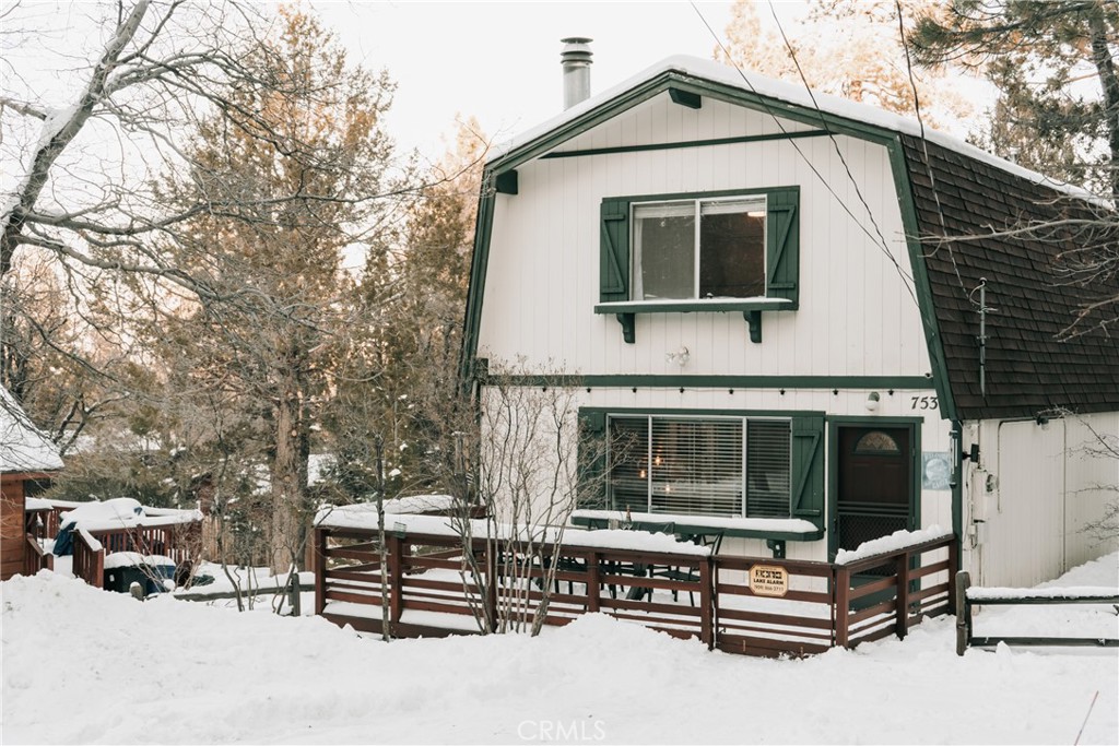 753 Maple Lane