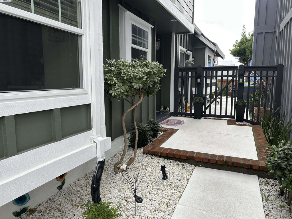 GLENCOVE - Residential