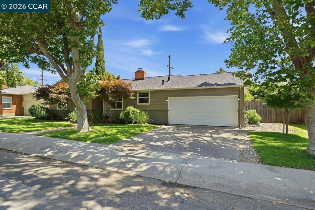 1306 Mariposa St