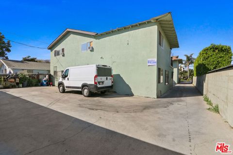 Tiny photo for 6048 King Avenue, Maywood, CA 90270 (MLS # 26661187)