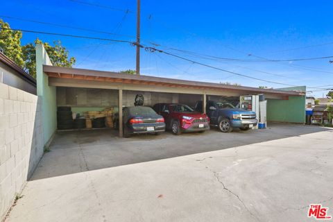 Tiny photo for 6048 King Avenue, Maywood, CA 90270 (MLS # 26661187)