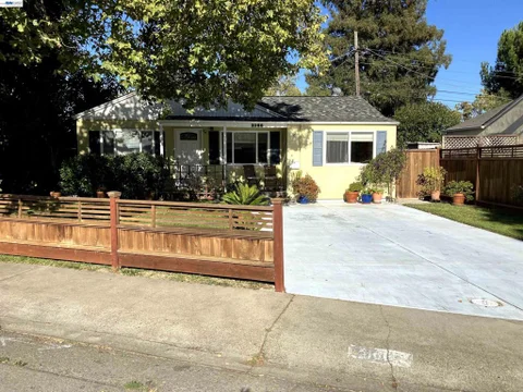 1066 Maple Ave, Vallejo, CA 94591 - MLS#: 41144396