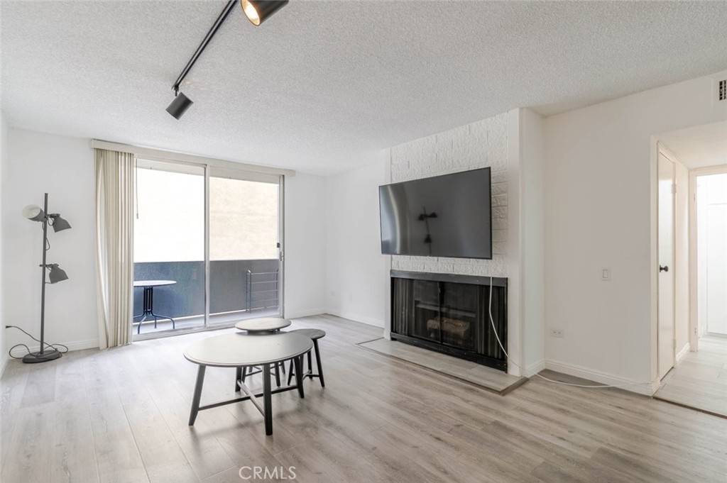 421 S La Fayette Park Place 306