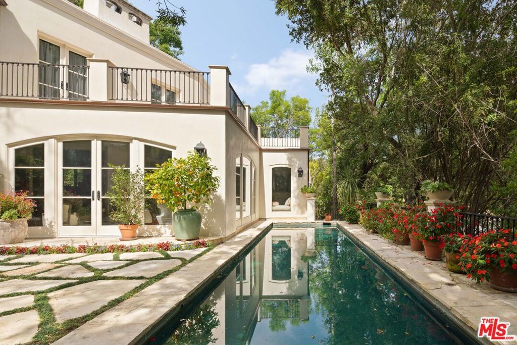 Photo of 2557 Hutton Drive, Beverly Hills, CA 90210 (MLS # 26671775)